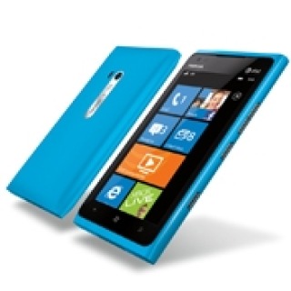 Lumia 900 有望于 6 月在英国上市